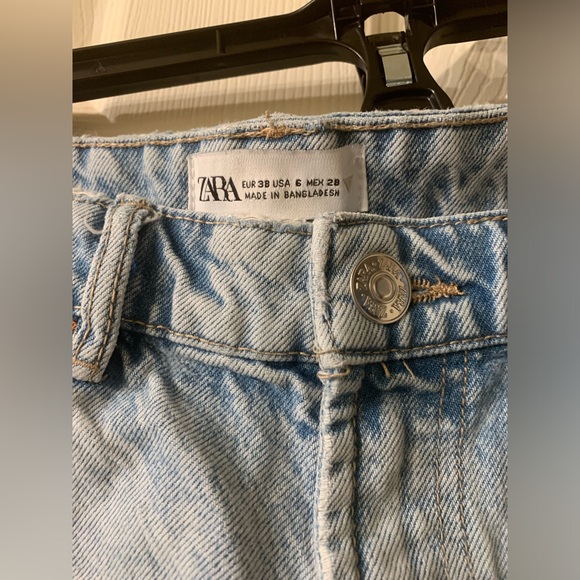 Zara Denim Cutoff Shorts Frayed Distressed High Rise Jeans Shorts Women's US 6 - Picture 2 of 5